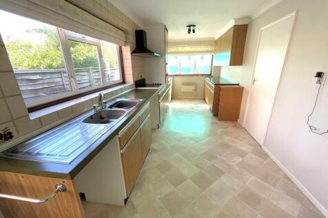 7 Hawley Rd Kitch...