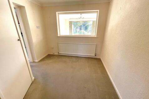 7 Hawley Rd Mid