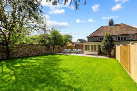 4 Courtwick Park ...