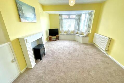 81 Manning Road L...