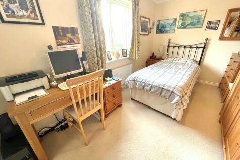 11 The Limes Bed1...
