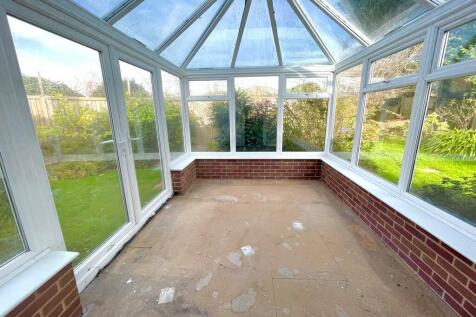11 Furzefield Clo...