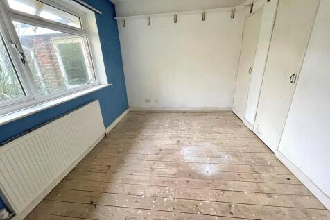 11 Furzefield Clo...