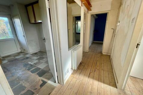 11 Furzefield Clo...