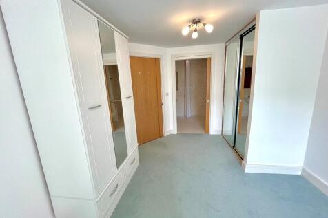 1 Claridge House ...