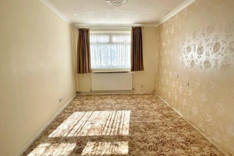 1 Fishers Close B...