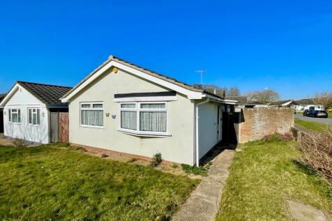 1 Fishers Close F...