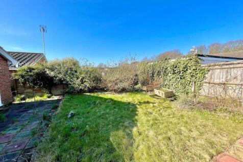 1 Fishers Close R...