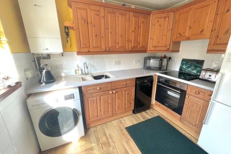 19 Biscay Close K...