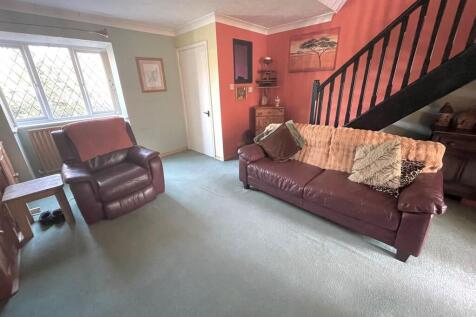 19 Biscay Close L...