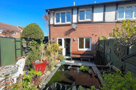 19 Biscay Close R...