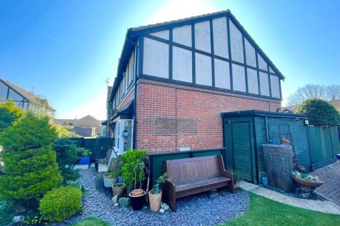 19 Biscay Close S...