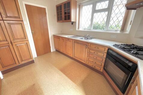12 Acorn Close Ki...
