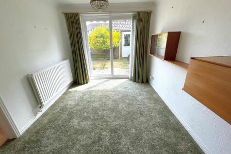 12 Acorn Close Di...