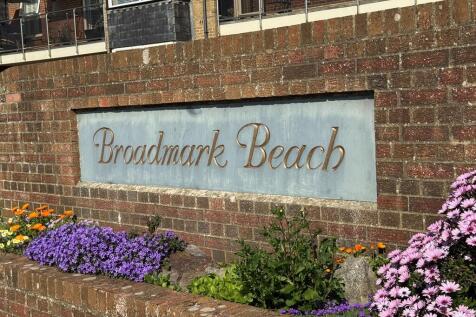 12 Broadmark Beac...
