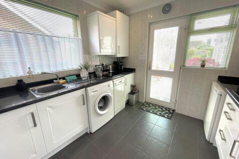 30 Russells Close...