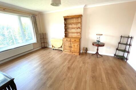 56 Windward Close...