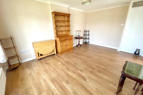 56 Windward Close...