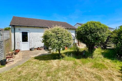 56 Windward Close...