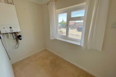 18 Moorfoot Road ...