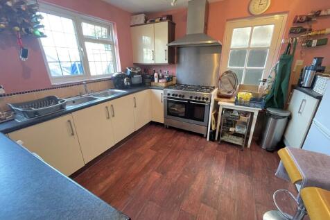 66 Parkside Avenu...