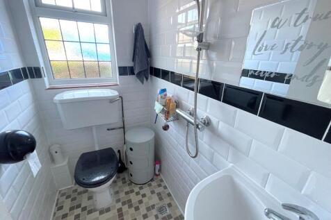 66 Parkside Avenu...