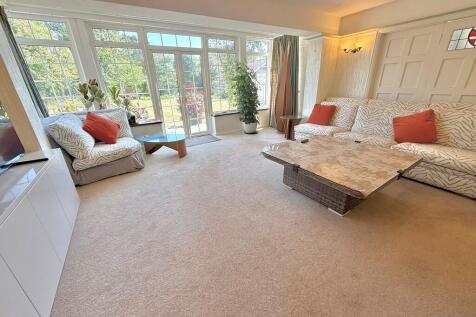 14 Preston Avenue...