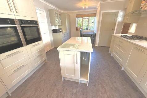 14 Preston Avenue...