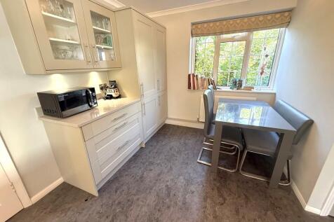 14 Preston Avenue...