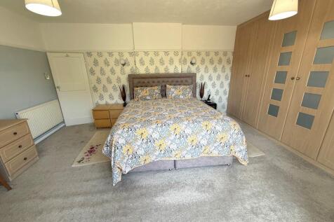 14 Preston Avenue...