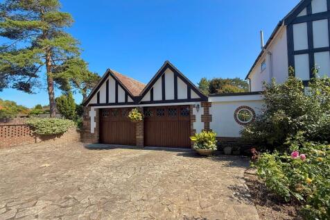 14 Preston Avenue...