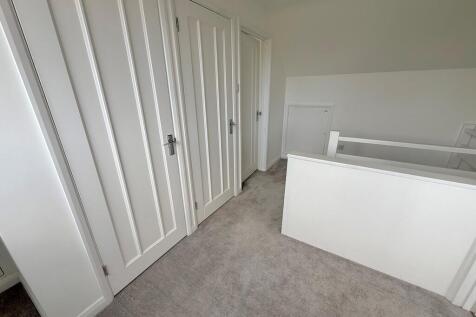 9 Hawke Close Lan...