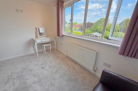9 Hawke Close Bed...
