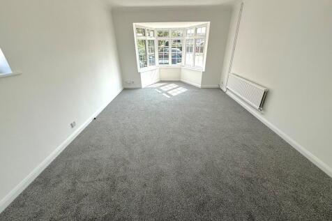 9 s f new lounge ...