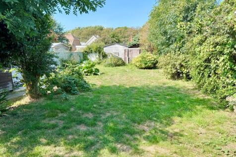 9 s f rear garden...