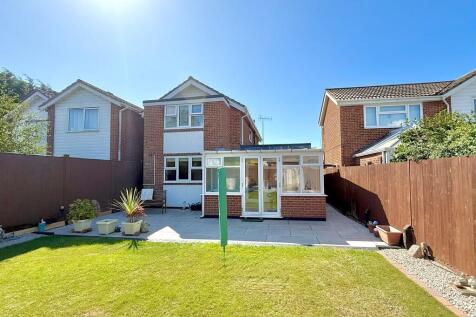 19 Chantonbury Cl...