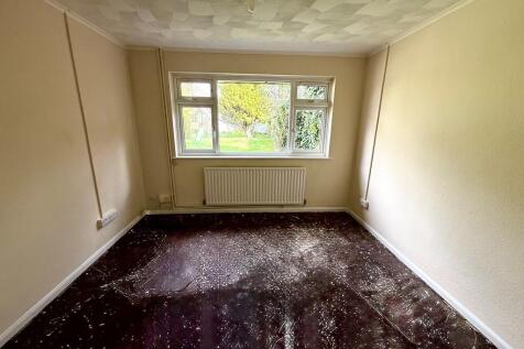 82 Durrington Lan...