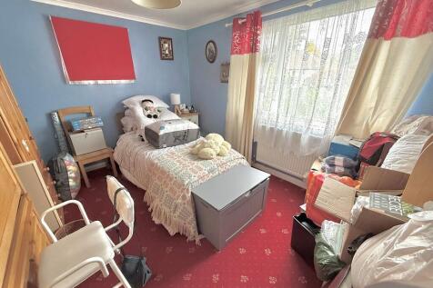 17 Hobbs Bed 2