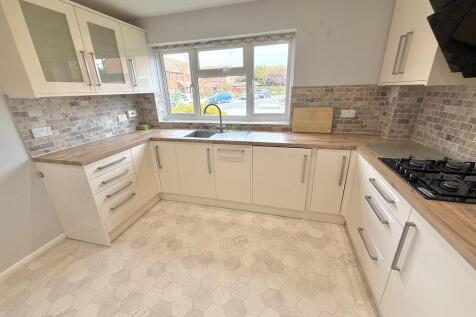 11 Wakehurst Plac...