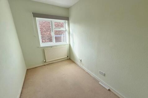 11 Wakehurst Plac...