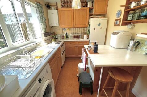 9 Beacon Way Kitc...