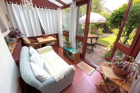 9 Beacon Way Cons...