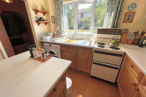 9 Beacon Way Kitc...