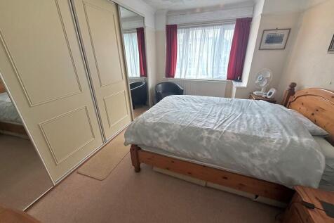 30 Clarence Drive...