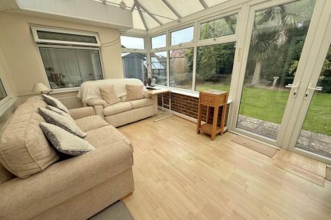 30 Clarence Drive...