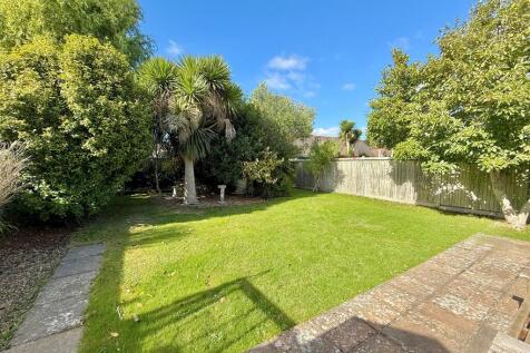 30 Clarence Drive...