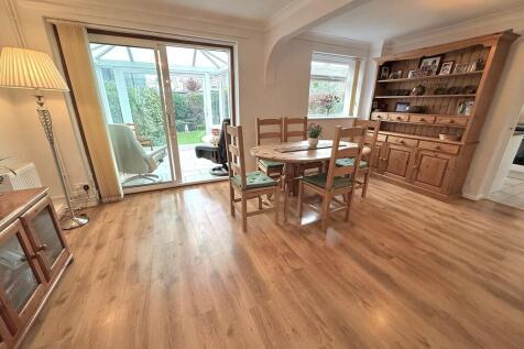 121 Mallon Dene D...