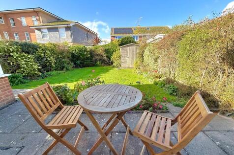 121 Mallon Dene R...