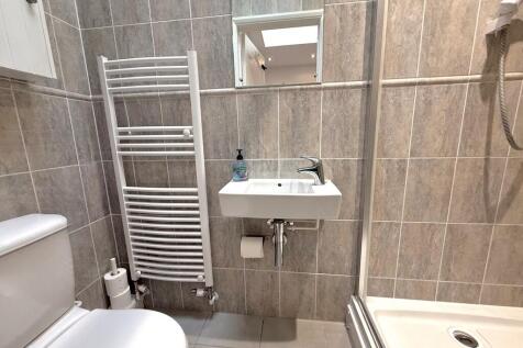 121 Mallon Dene S...