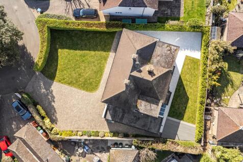 Grange Park, 14-0...